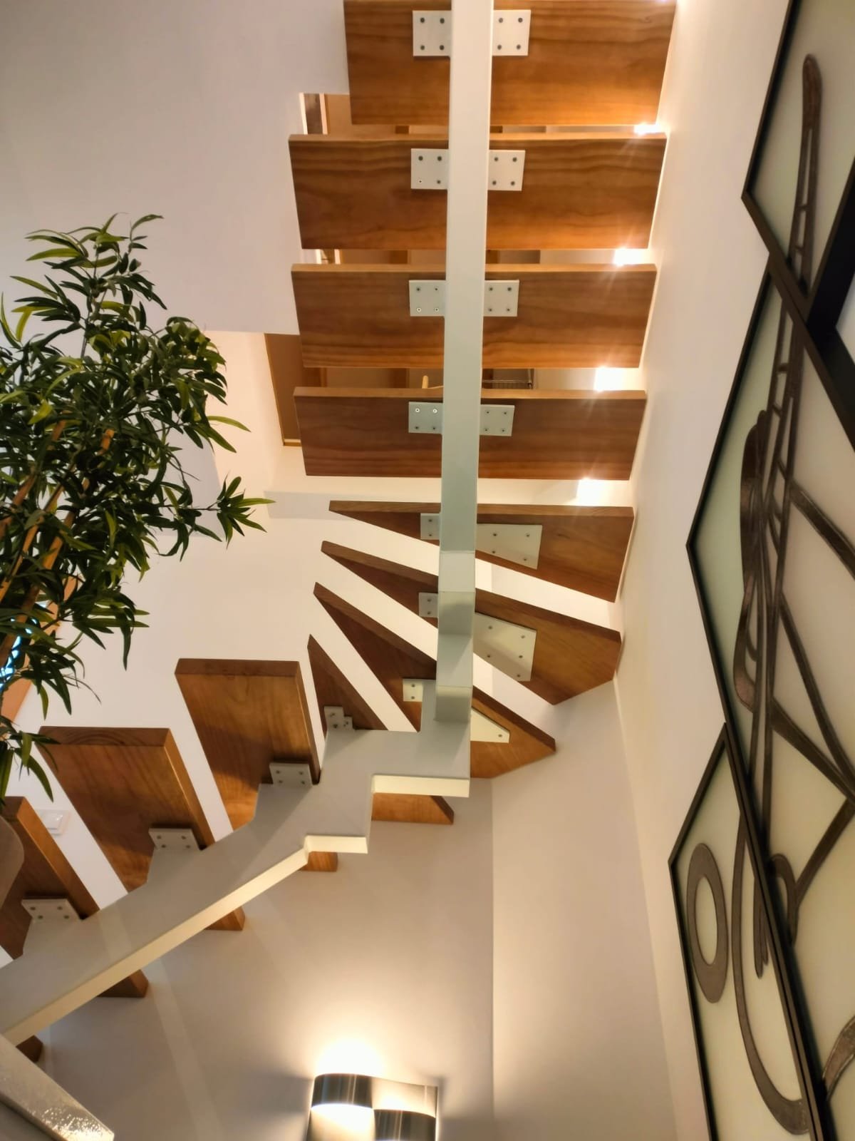 WhatsApp Image 2025-09-03 at 09.47.23 (1)