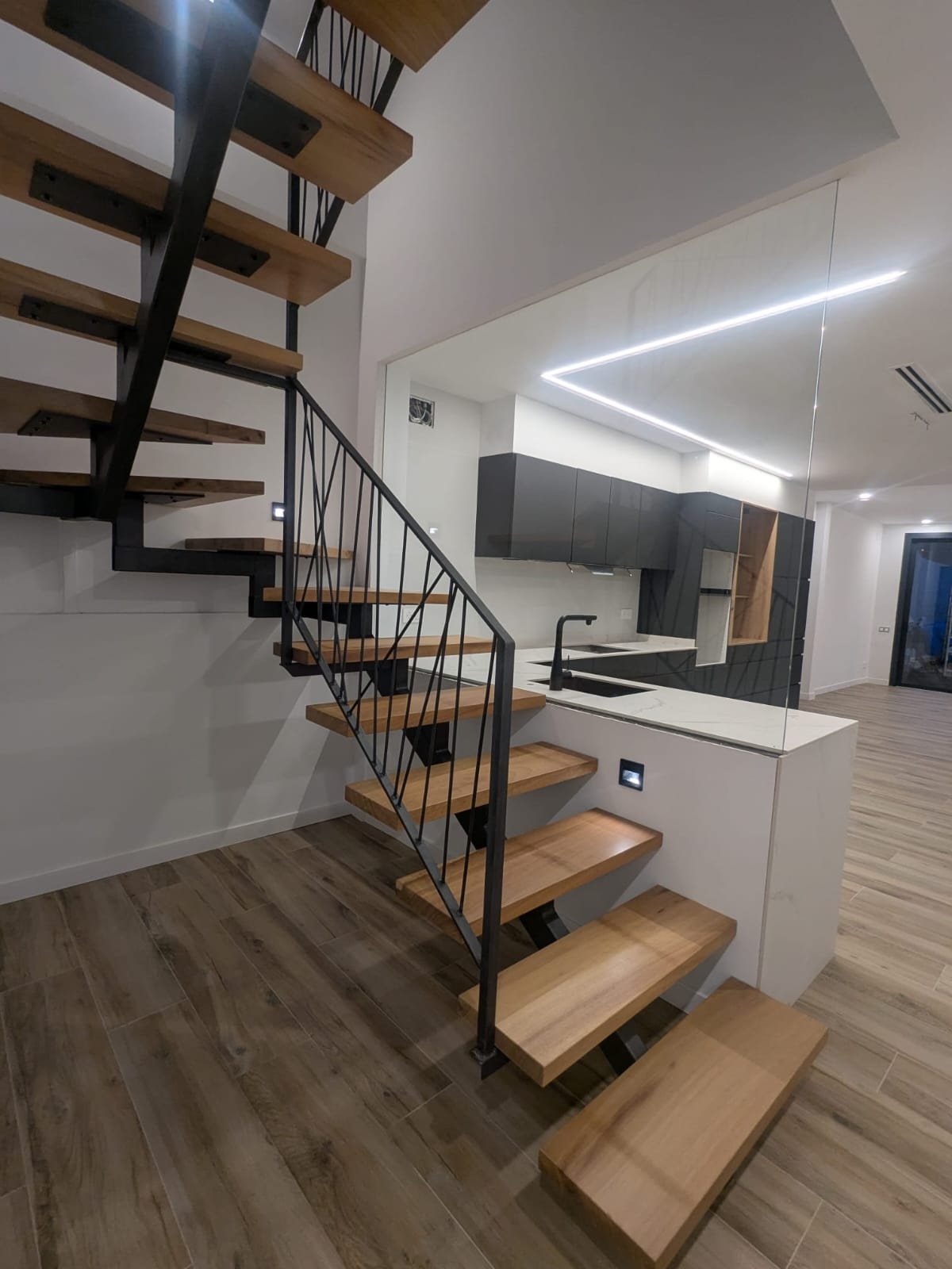 WhatsApp Image 2025-09-03 at 09.47.23 (2)